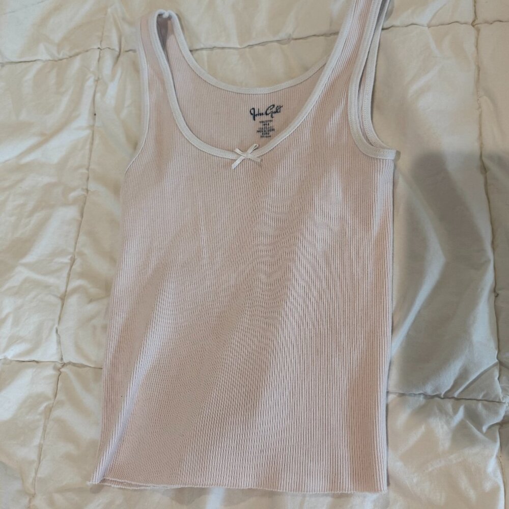 Brandy Melville tank top, light pink with bow